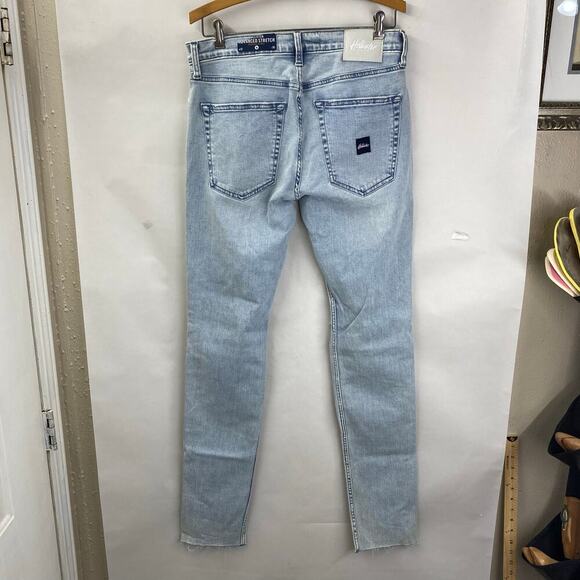 NWT Hollister Advanced Stretch Stacked Skinny Men’s Jeans 32x30 Light Blue Denim - Picture 2 of 12